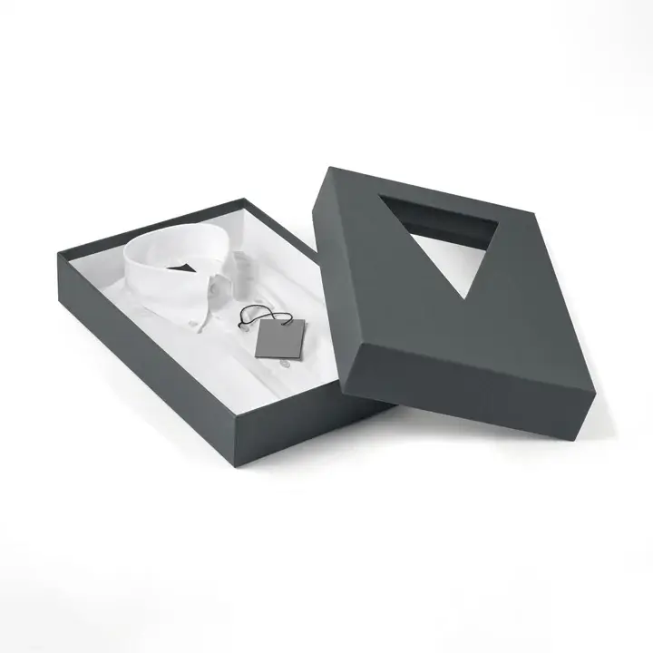 Luxury Apparel Boxes