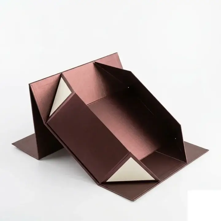 Magnetic Folding Boxes with Adhesive Strips